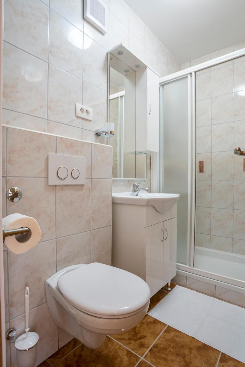 Apartmani Bezmalinovic Μπολ Εξωτερικό φωτογραφία