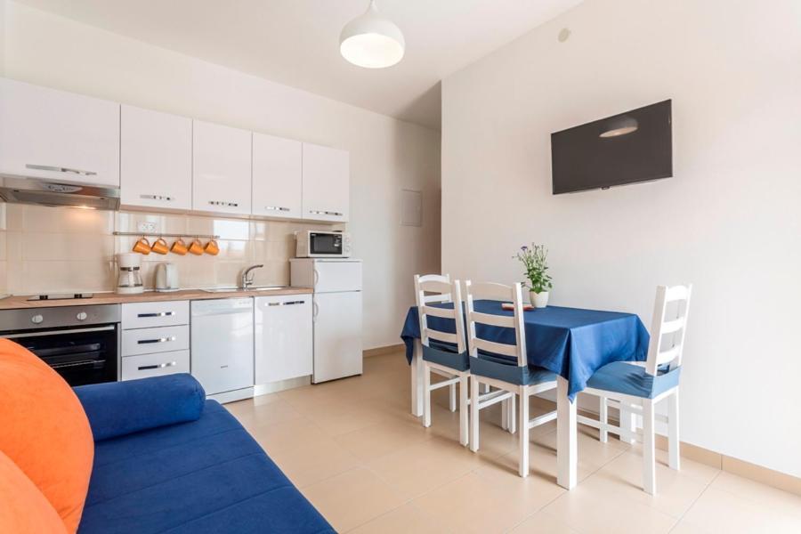 Apartmani Bezmalinovic Μπολ Εξωτερικό φωτογραφία